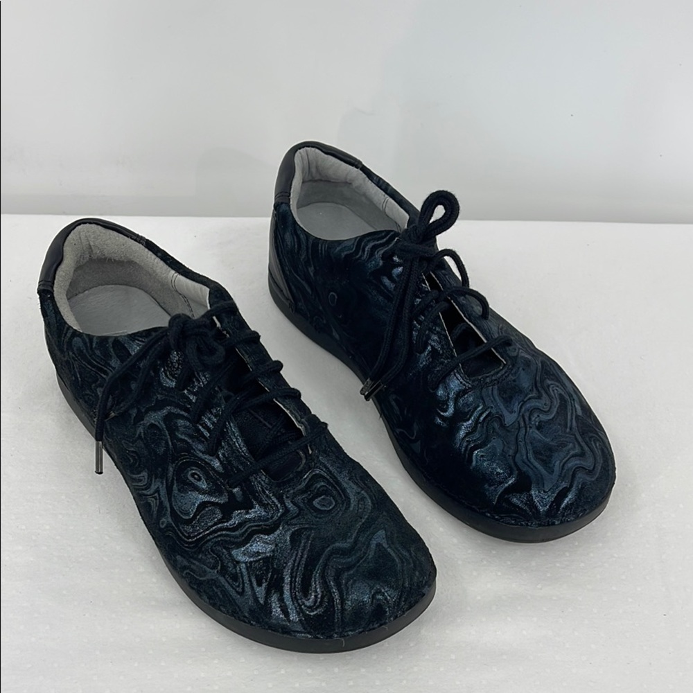ALEGRIA BY PG LITE SIZE 36/6US Black/Blue  Textured Lace-Up Shoes